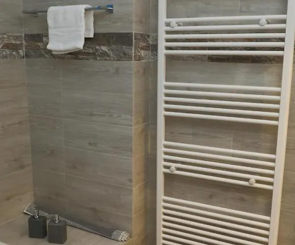 Country Giannaras Piána